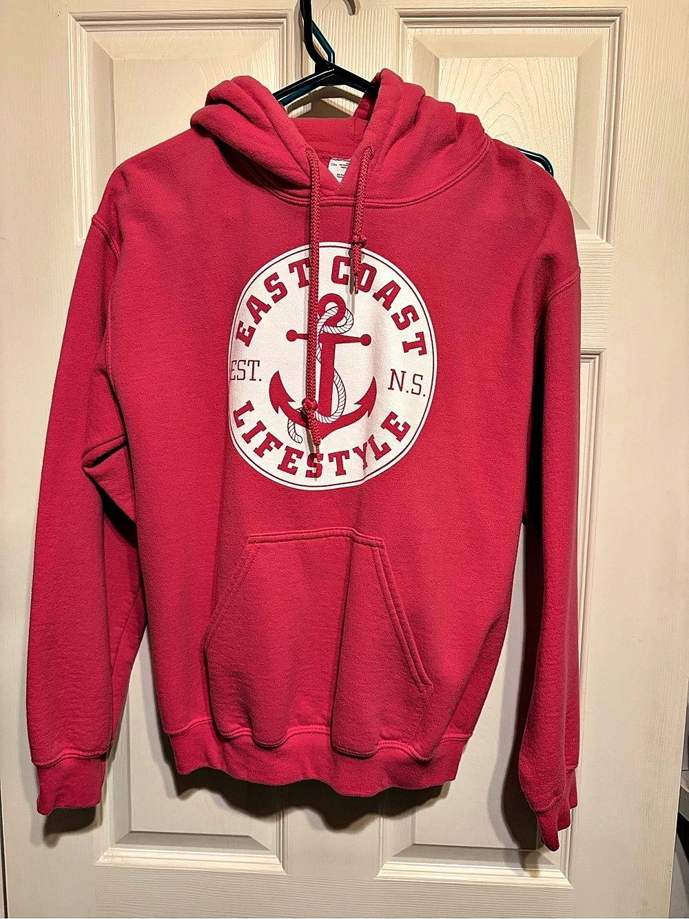 East Coast Lifestyle Anchor Logo Pink Hoodie Size Small